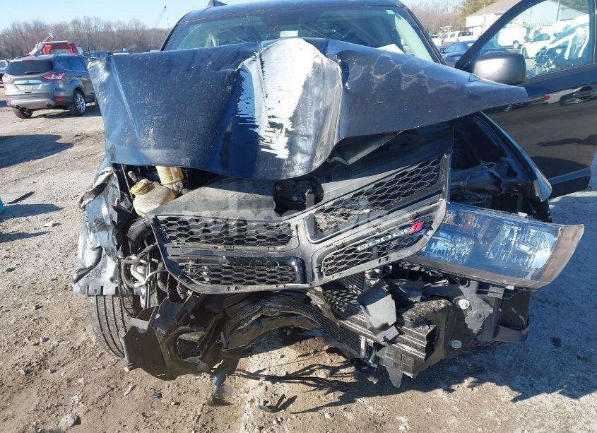 Photo 6 of 2018 Dodge Journey SE (VIN 3C4PDCAB7JT466727)