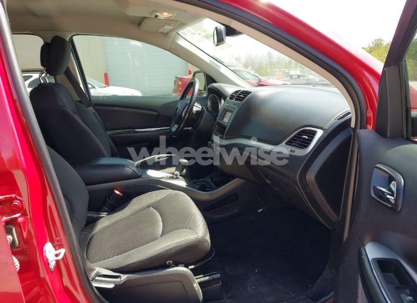 Photo 5 of 2018 Dodge Journey SE (VIN 3C4PDCAB7JT473872)