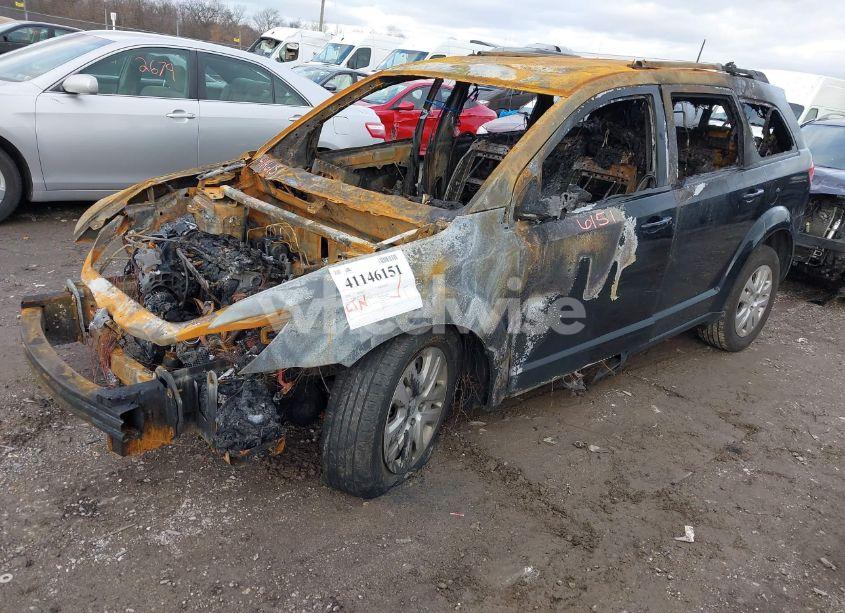 Photo 2 of 2018 Dodge Journey SE (VIN 3C4PDCAB7JT474021)