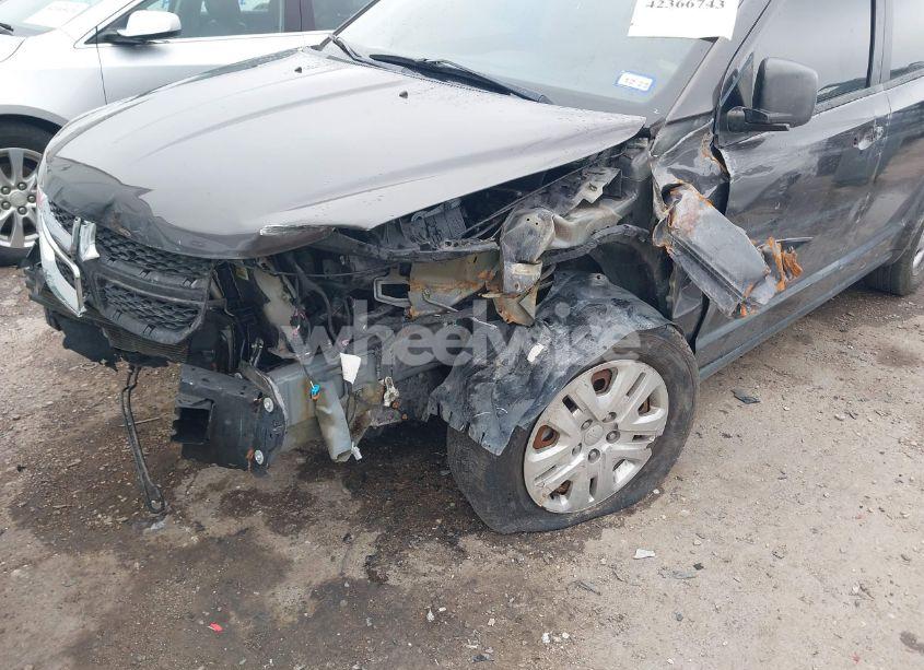 Photo 17 of 2018 Dodge Journey SE (VIN 3C4PDCAB7JT511780)