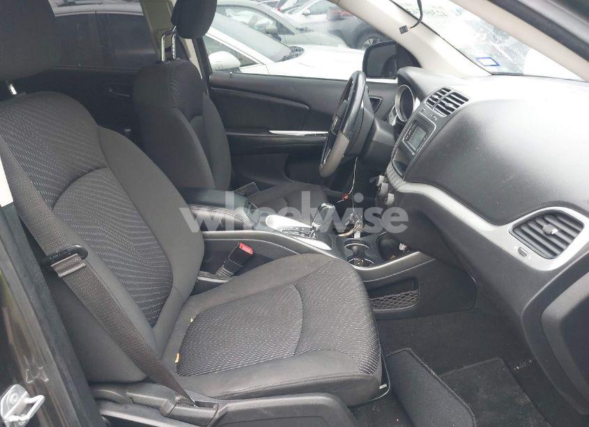 Photo 5 of 2018 Dodge Journey SE (VIN 3C4PDCAB7JT511780)