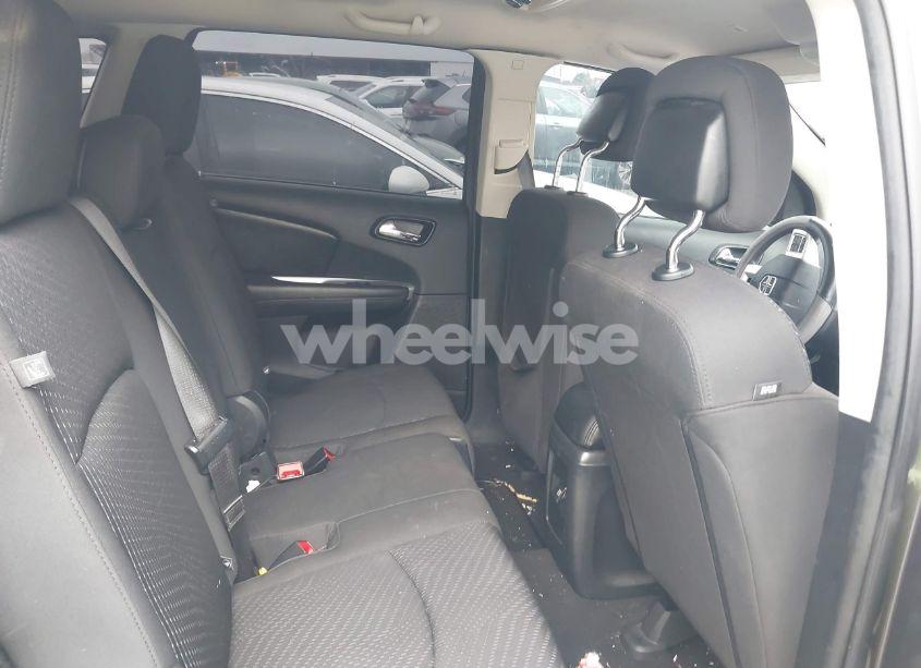 Photo 8 of 2018 Dodge Journey SE (VIN 3C4PDCAB7JT511780)