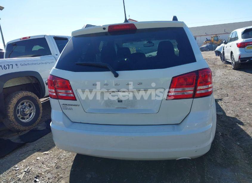 Photo 16 of 2018 Dodge Journey SE (VIN 3C4PDCAB7JT521046)