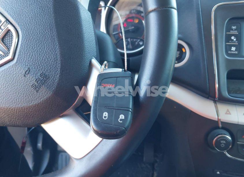 Photo 11 of 2018 Dodge Journey SE (VIN 3C4PDCAB7JT534640)