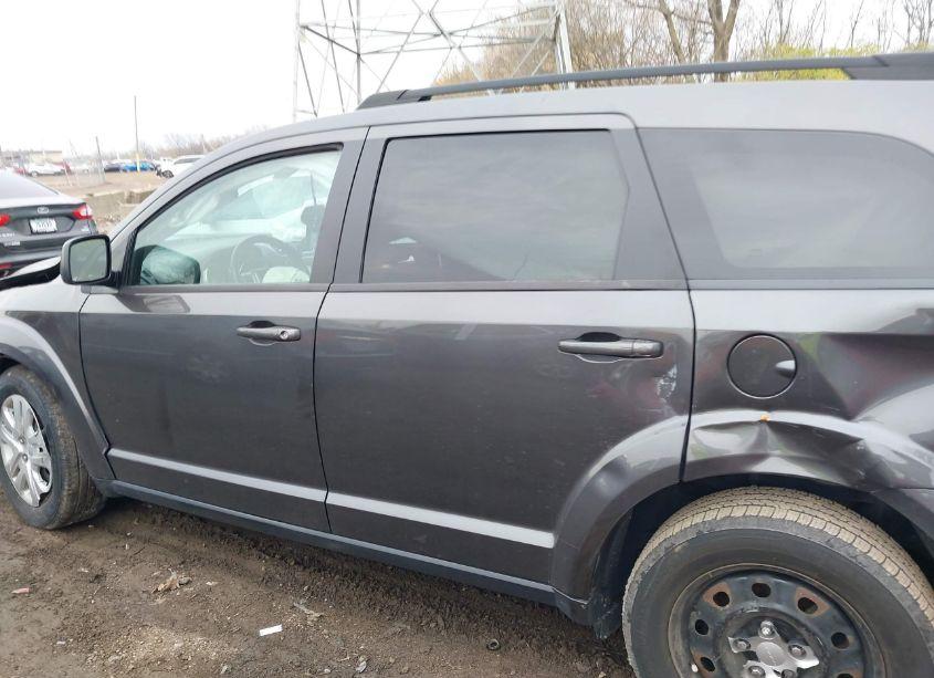Photo 14 of 2018 Dodge Journey SE (VIN 3C4PDCAB7JT534976)