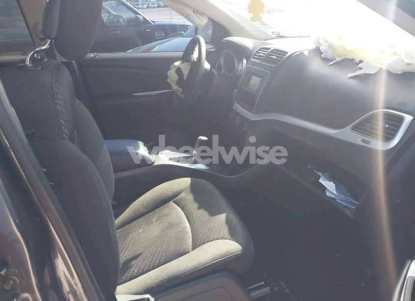 Photo 5 of 2019 Dodge Journey SE VALUE PACKAGE (VIN 3C4PDCAB7KT747315)