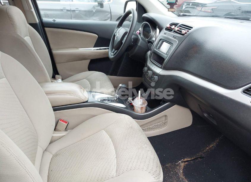 Photo 5 of 2019 Dodge Journey SE VALUE PACKAGE (VIN 3C4PDCAB7KT864585)