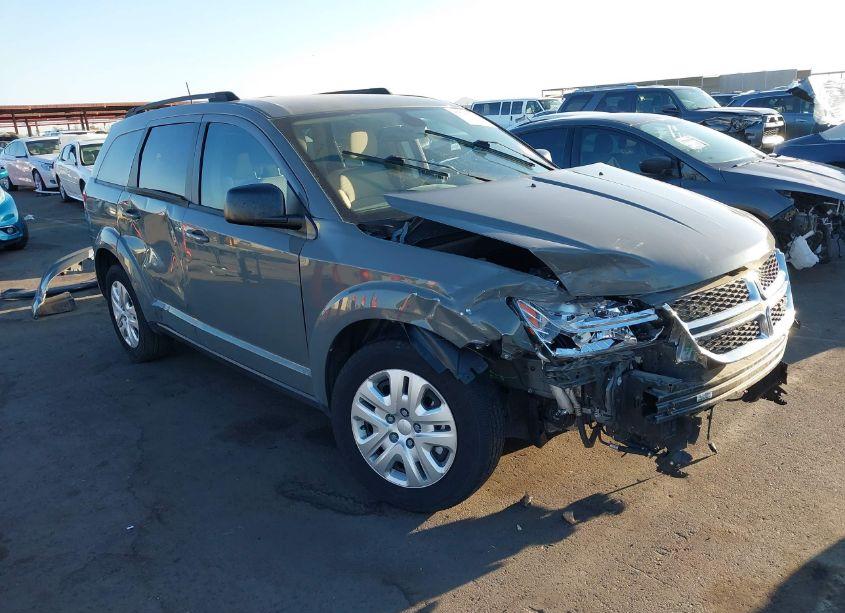 2020 Dodge Journey SE VALUE (VIN 3C4PDCAB7LT199947) main photo