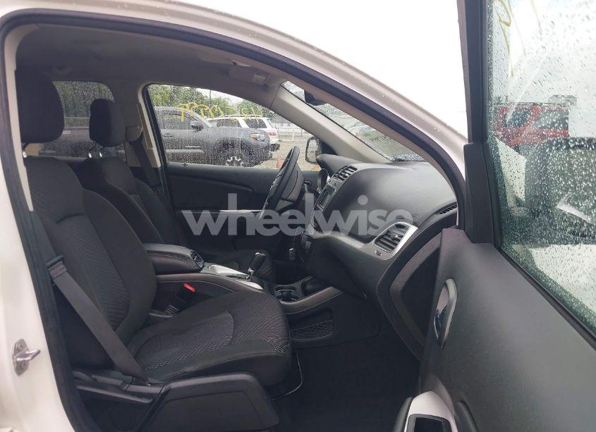 Photo 5 of 2020 Dodge Journey SE VALUE (VIN 3C4PDCAB7LT237578)