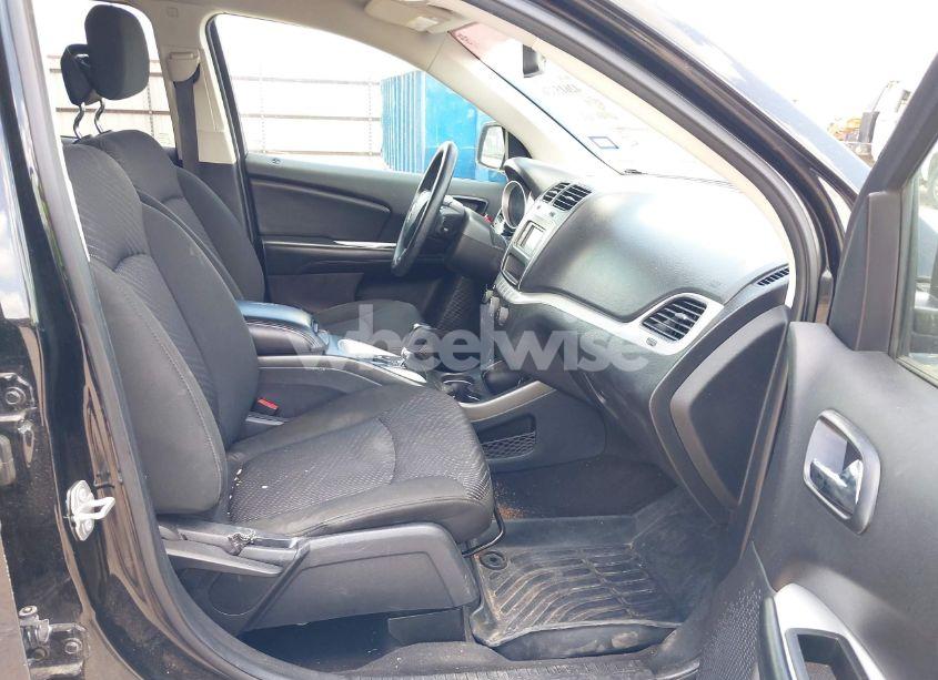 Photo 5 of 2020 Dodge Journey SE VALUE (VIN 3C4PDCAB7LT251142)