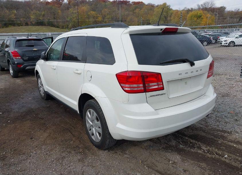 Photo 3 of 2016 Dodge Journey SE (VIN 3C4PDCAB8GT164355)