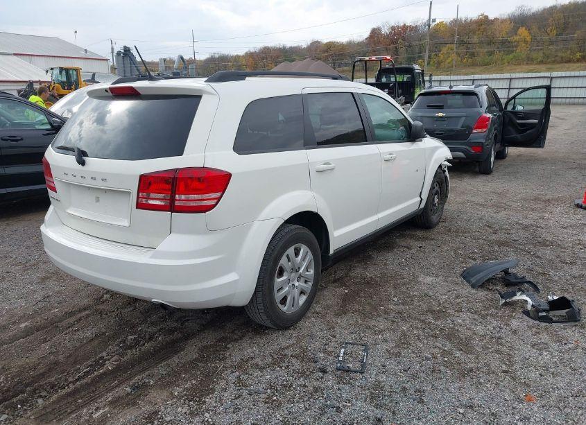 Photo 4 of 2016 Dodge Journey SE (VIN 3C4PDCAB8GT164355)
