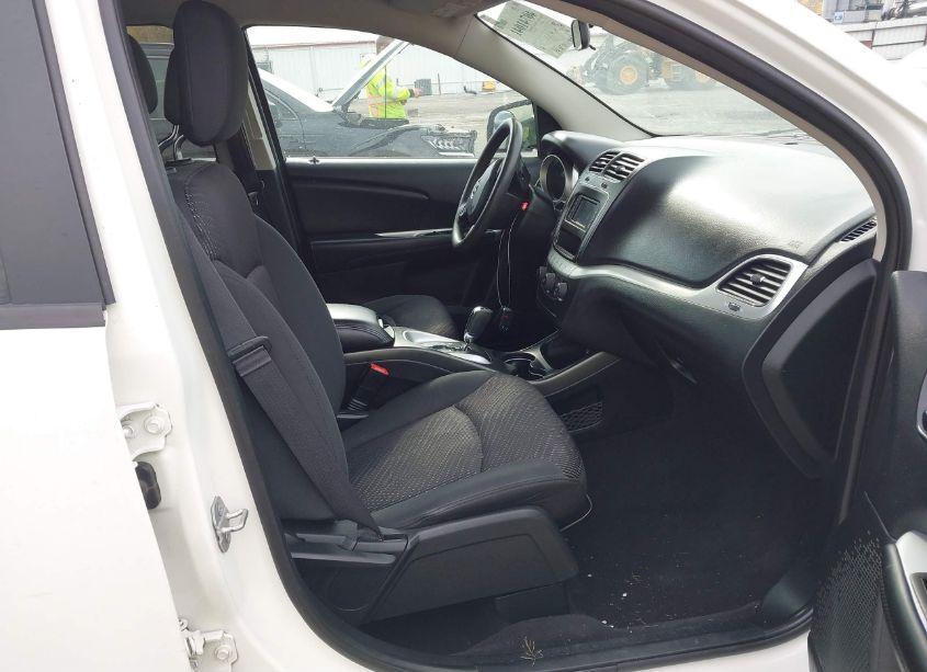 Photo 5 of 2016 Dodge Journey SE (VIN 3C4PDCAB8GT164355)