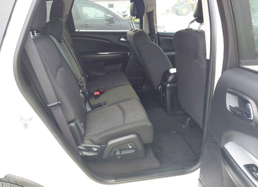 Photo 8 of 2016 Dodge Journey SE (VIN 3C4PDCAB8GT164355)