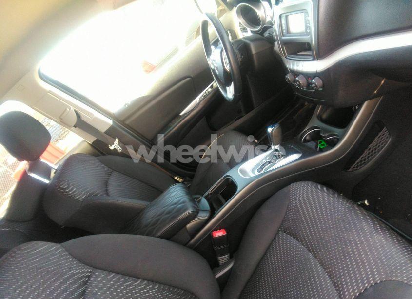 Photo 5 of 2016 Dodge Journey SE (VIN 3C4PDCAB8GT172360)