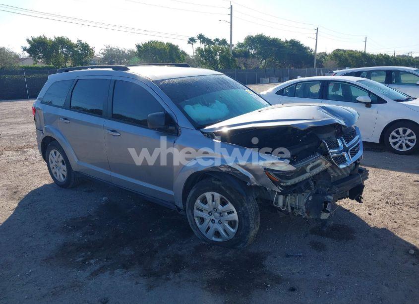 2016 Dodge Journey SE (VIN 3C4PDCAB8GT241337) main photo