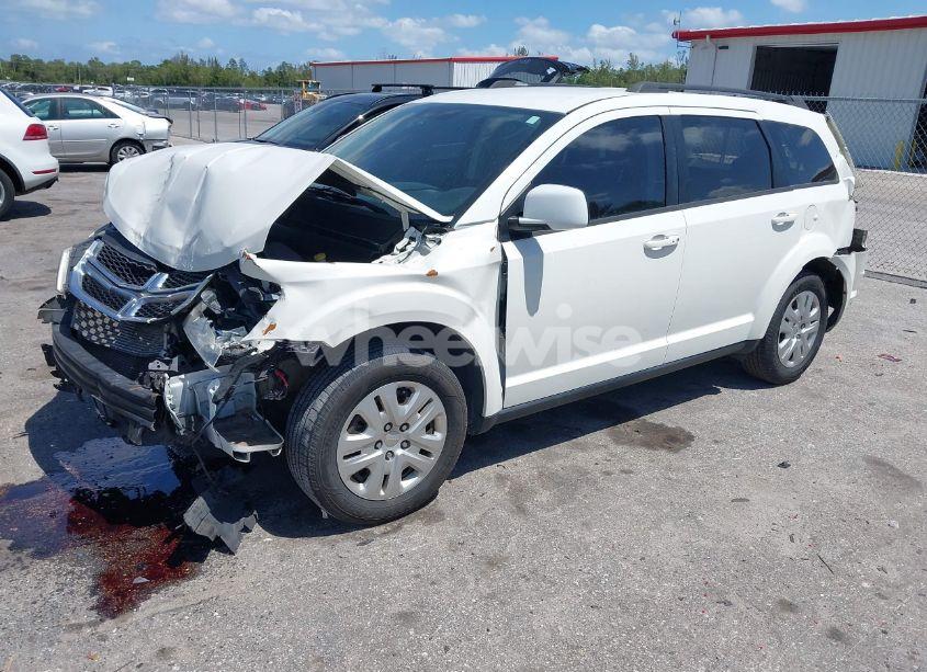 Photo 2 of 2016 Dodge Journey SE (VIN 3C4PDCAB8GT246554)