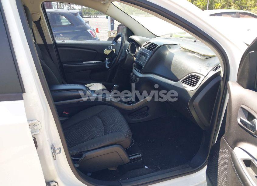 Photo 5 of 2016 Dodge Journey SE (VIN 3C4PDCAB8GT246554)