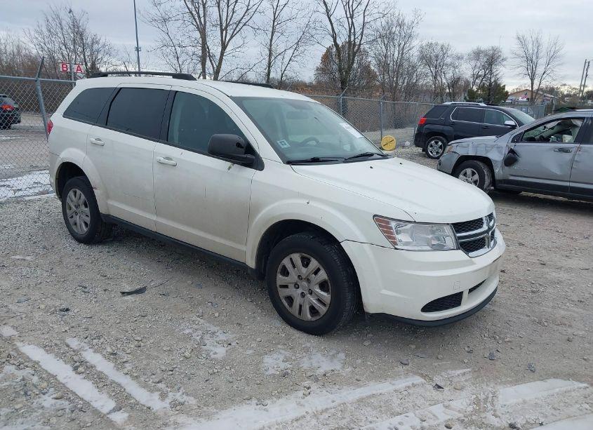 2017 Dodge Journey SE (VIN 3C4PDCAB8HT507456) main photo