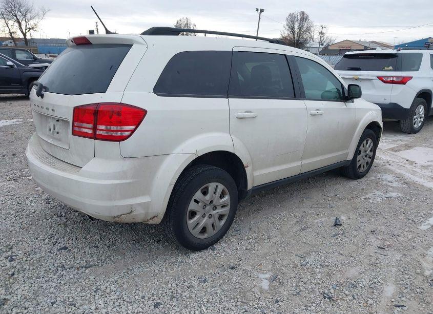 Photo 4 of 2017 Dodge Journey SE (VIN 3C4PDCAB8HT507456)