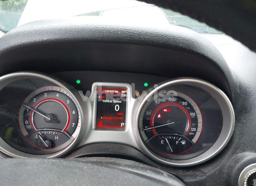 Photo 7 of 2018 Dodge Journey SE (VIN 3C4PDCAB8JT229700)