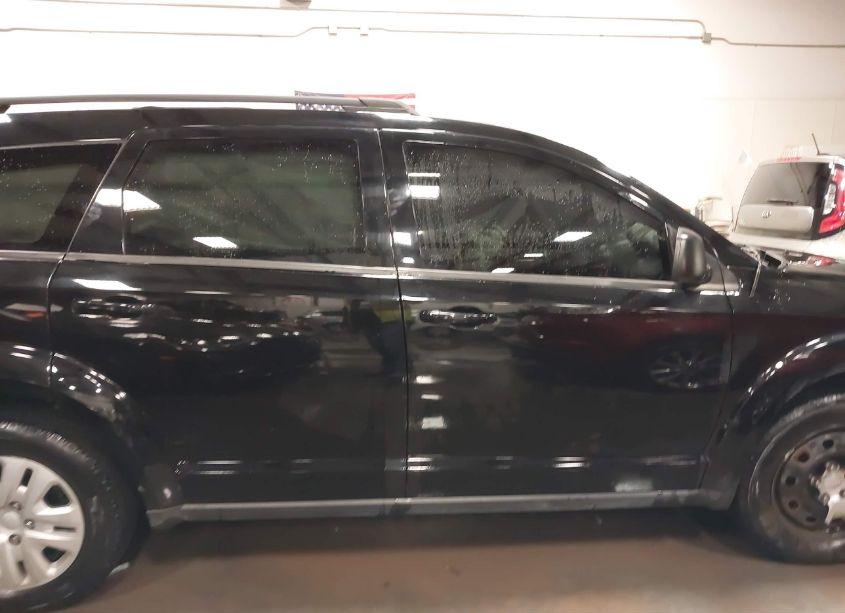 Photo 13 of 2018 Dodge Journey SE (VIN 3C4PDCAB8JT242608)