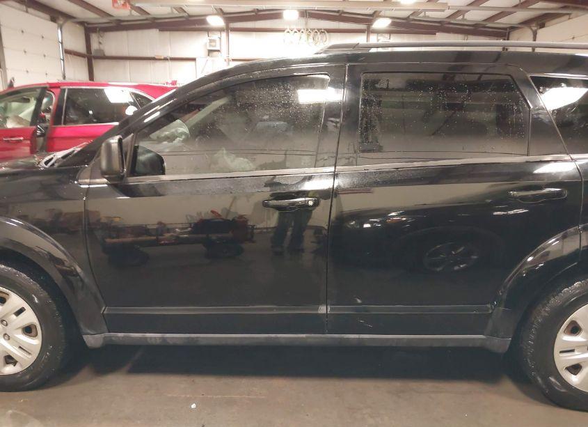 Photo 14 of 2018 Dodge Journey SE (VIN 3C4PDCAB8JT242608)