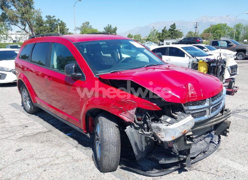2018 Dodge Journey SE (VIN 3C4PDCAB8JT253687) main photo