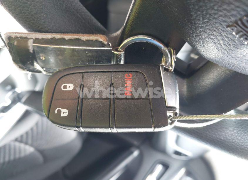 Photo 11 of 2018 Dodge Journey SE (VIN 3C4PDCAB8JT274099)