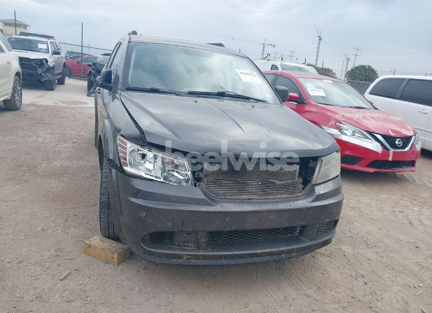 Photo 13 of 2018 Dodge Journey SE (VIN 3C4PDCAB8JT275480)