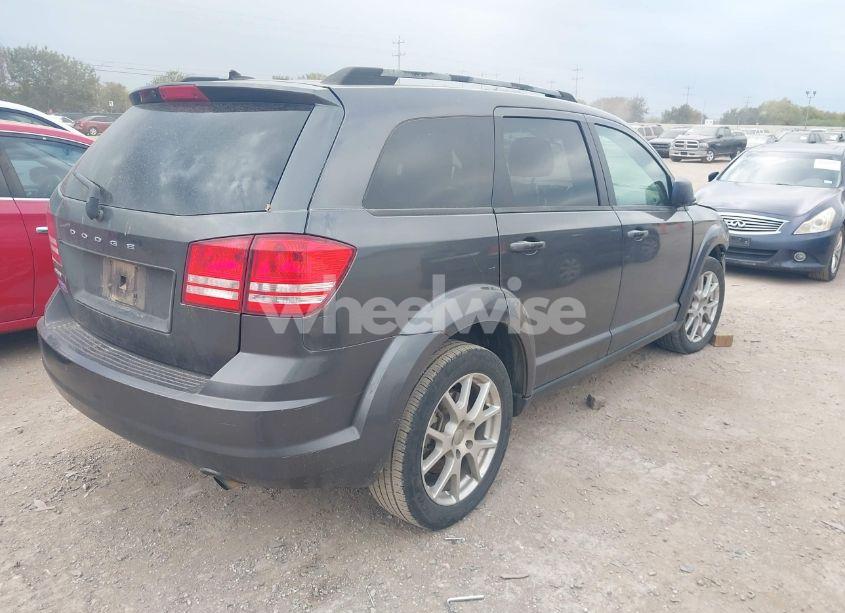 Photo 4 of 2018 Dodge Journey SE (VIN 3C4PDCAB8JT275480)