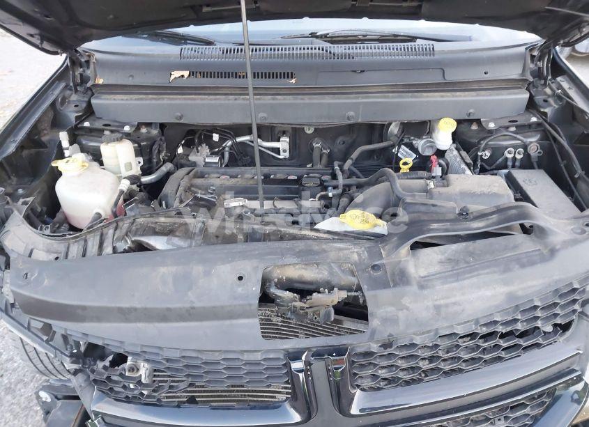 Photo 10 of 2018 Dodge Journey SE (VIN 3C4PDCAB8JT295146)