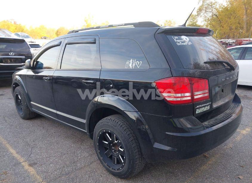 Photo 3 of 2018 Dodge Journey SE (VIN 3C4PDCAB8JT295146)