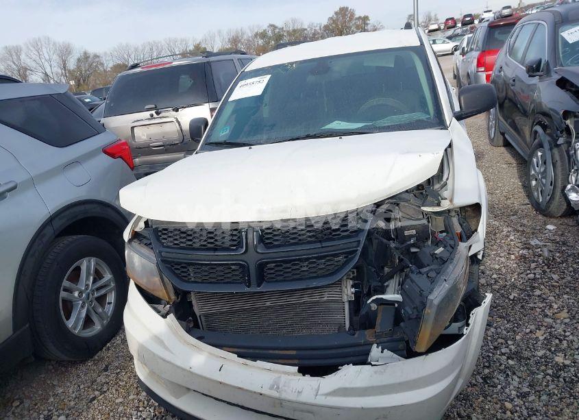 Photo 12 of 2018 Dodge Journey SE (VIN 3C4PDCAB8JT382500)