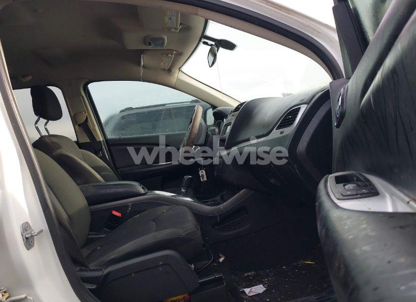 Photo 5 of 2018 Dodge Journey SE (VIN 3C4PDCAB8JT382500)