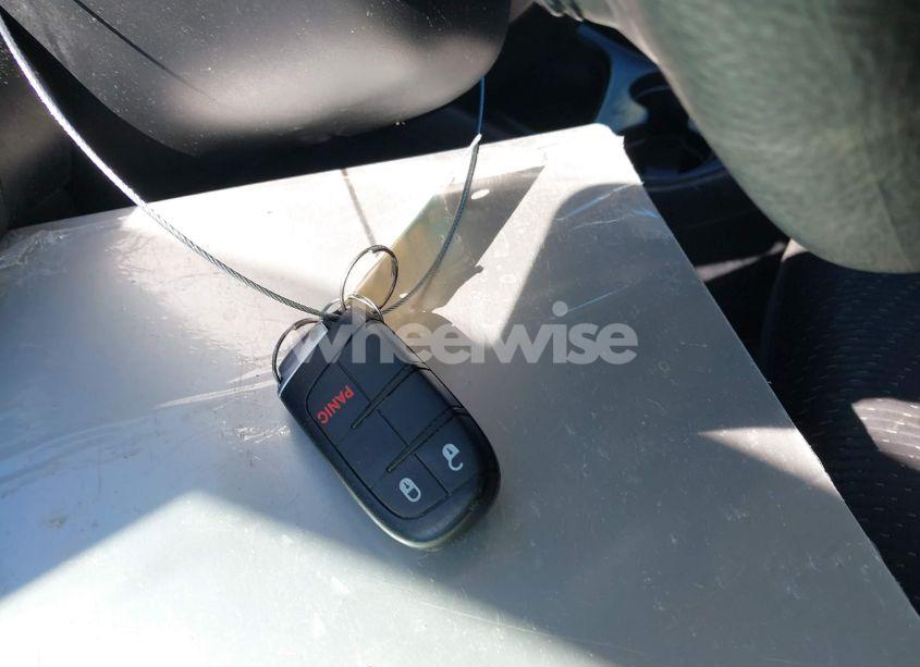 Photo 11 of 2018 Dodge Journey SE (VIN 3C4PDCAB8JT384411)