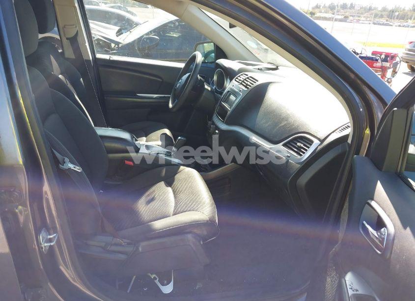 Photo 5 of 2018 Dodge Journey SE (VIN 3C4PDCAB8JT384411)