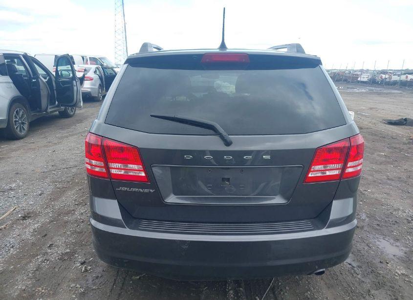 Photo 16 of 2018 Dodge Journey SE (VIN 3C4PDCAB8JT444106)