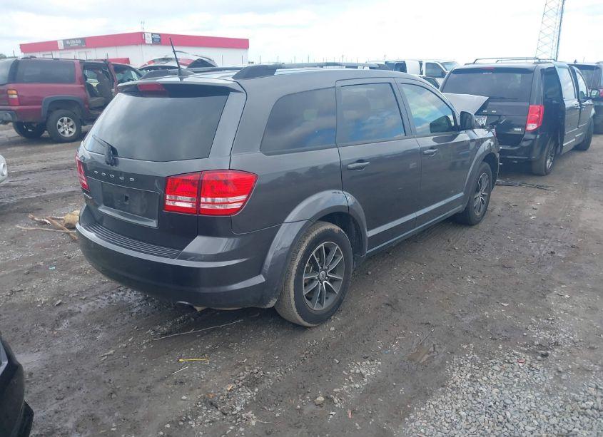 Photo 4 of 2018 Dodge Journey SE (VIN 3C4PDCAB8JT444106)