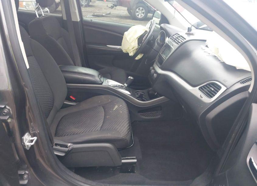 Photo 5 of 2018 Dodge Journey SE (VIN 3C4PDCAB8JT444106)