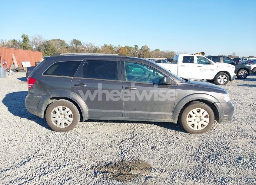 Photo 13 of 2018 Dodge Journey SE (VIN 3C4PDCAB8JT444574)