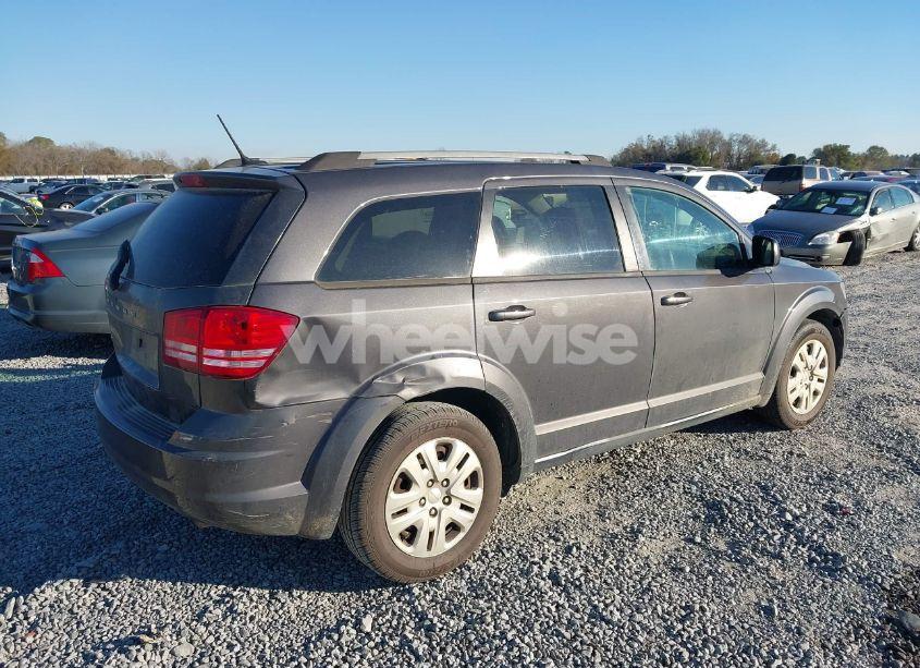 Photo 4 of 2018 Dodge Journey SE (VIN 3C4PDCAB8JT444574)