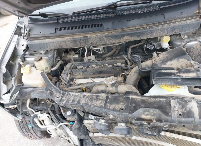 Photo 10 of 2018 Dodge Journey SE (VIN 3C4PDCAB8JT490860)