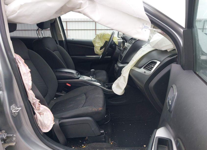 Photo 5 of 2018 Dodge Journey SE (VIN 3C4PDCAB8JT490860)