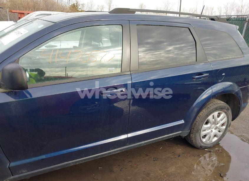 Photo 15 of 2018 Dodge Journey SE (VIN 3C4PDCAB8JT496111)