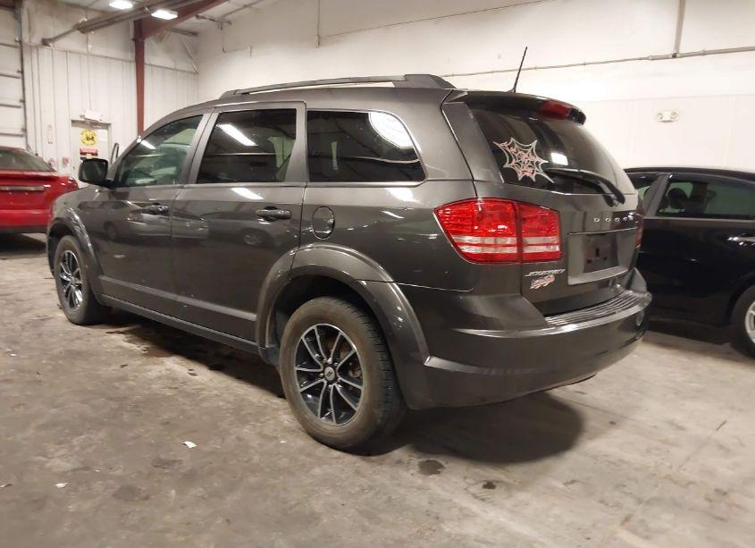Photo 3 of 2018 Dodge Journey SE (VIN 3C4PDCAB8JT496724)