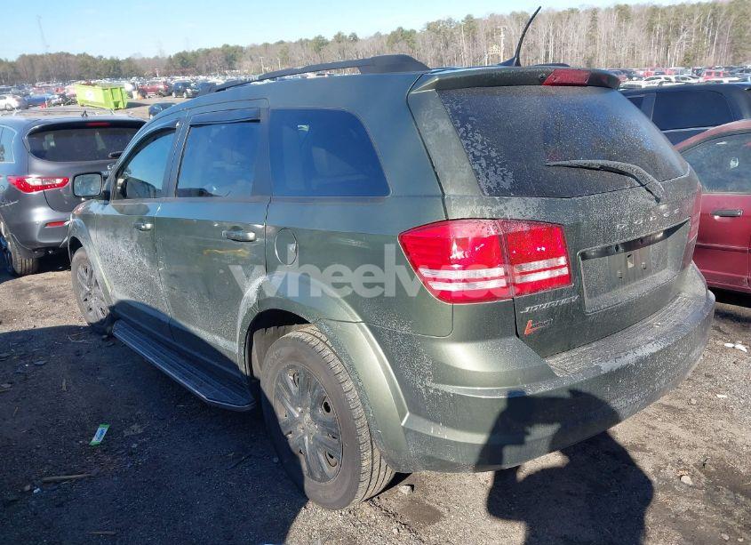 Photo 3 of 2018 Dodge Journey SE (VIN 3C4PDCAB8JT507673)