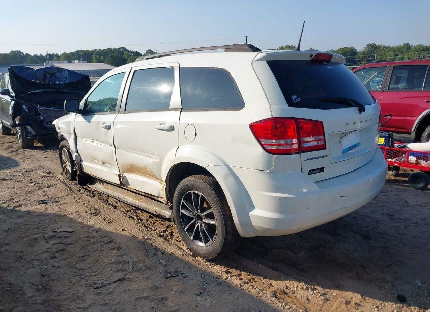 Photo 3 of 2018 Dodge Journey SE (VIN 3C4PDCAB8JT519578)