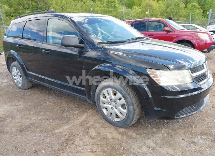 2018 Dodge Journey SE (VIN 3C4PDCAB8JT520021) main photo