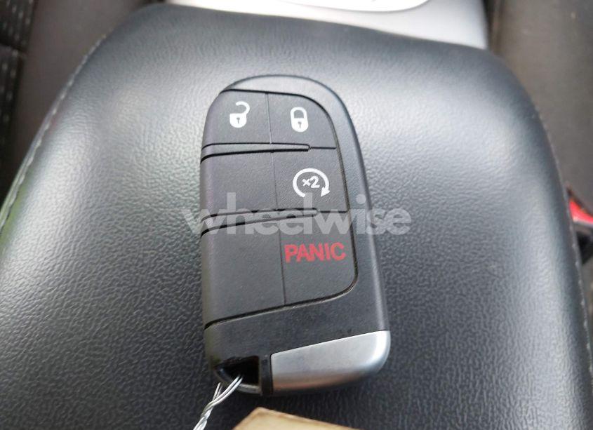 Photo 11 of 2018 Dodge Journey SE (VIN 3C4PDCAB8JT520021)